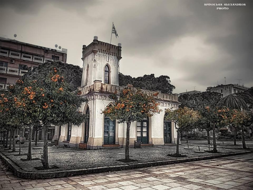 Caposaldo Apartments Akrata Bagian luar foto